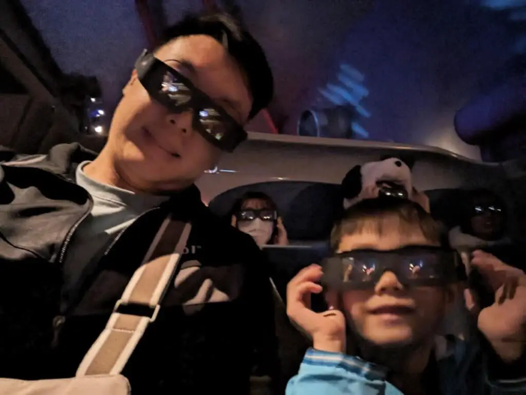 Osaka itinerary for kids and parents - Spiderman  Ride at Universal Studios Japan