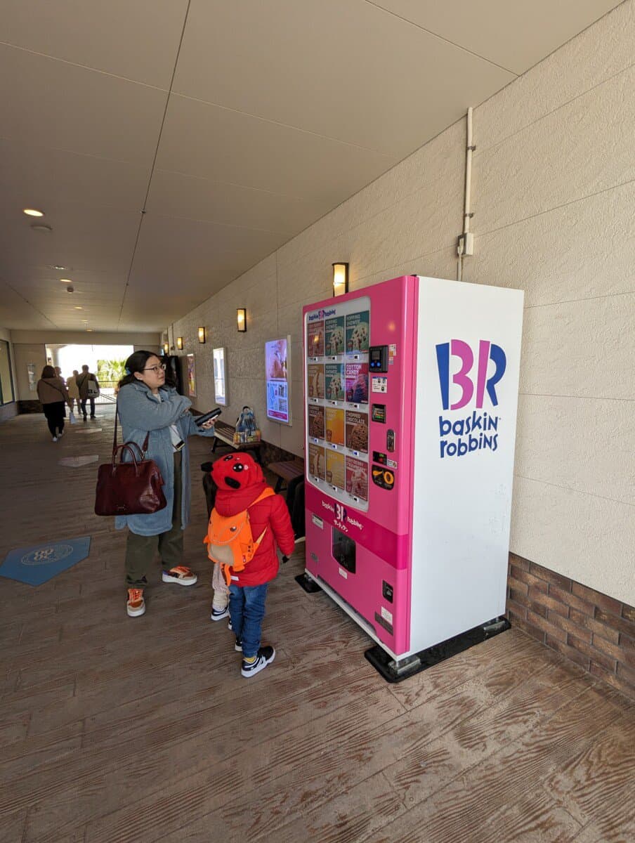 Baskin Robbins at Rinku Premium Outlets.